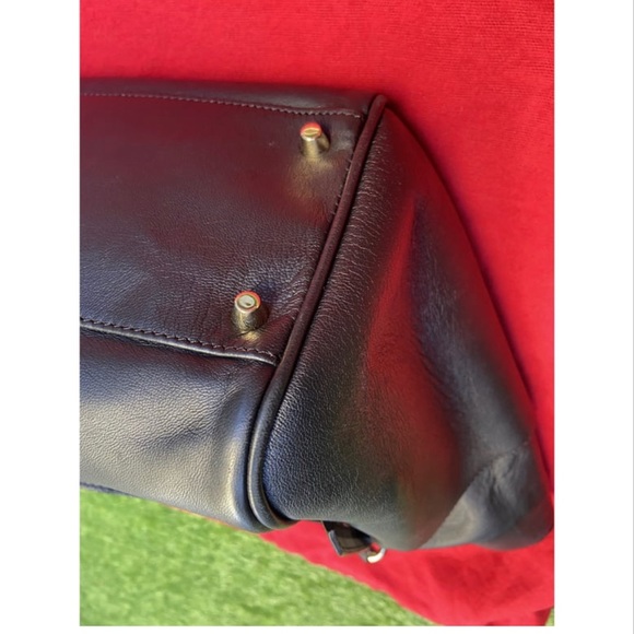 Burberry Black Leather Shoulder Bag, Excellent Condition. - Picture 5 of 10